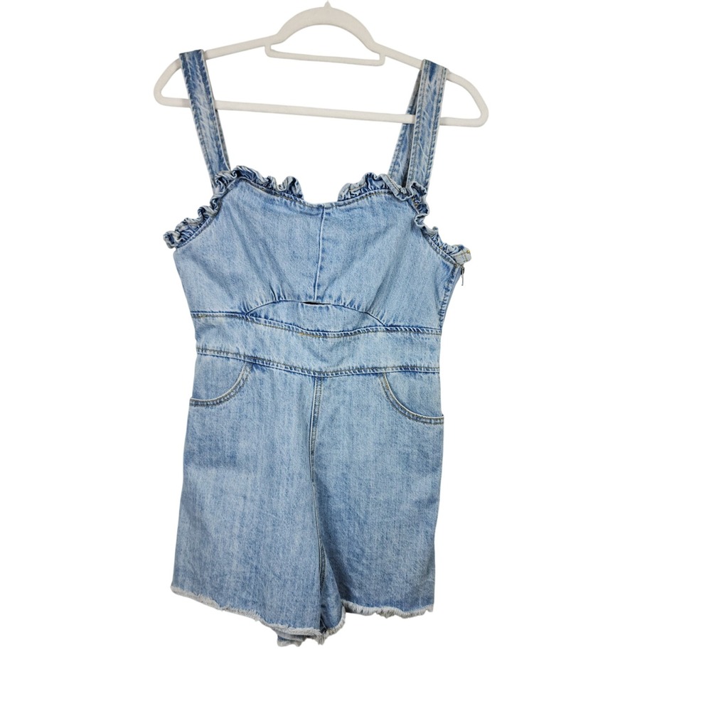 Blue Blush Denim Romper Womens Medium Light Wash Ruffle Raw Hem Festival Outdoor